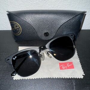 Ray-Ban Matte Black Sunglasses